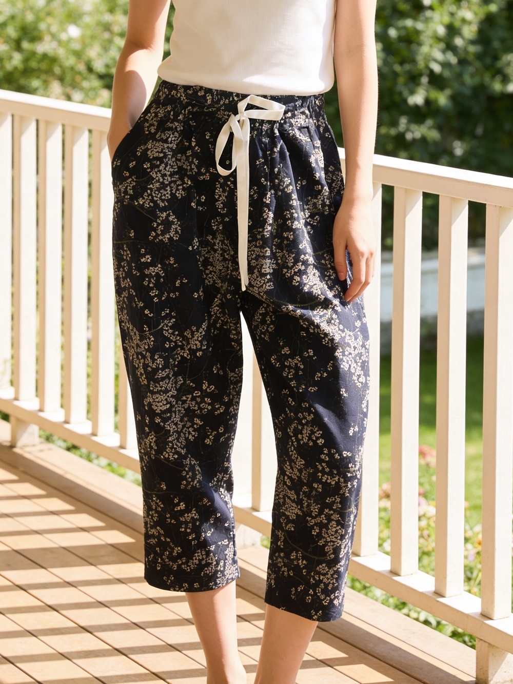 Papinelle | Women’s Navy Floral Sheer Lounge  Capri w/ Satin Drawstring | M